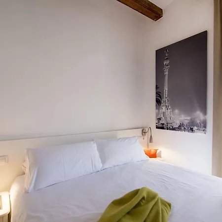 Happy People Ramblas Harbour * Barcelona