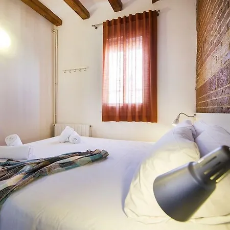 Happy People Ramblas Harbour Apartament *