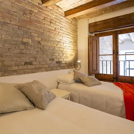 Happy People Ramblas Harbour Apartment *