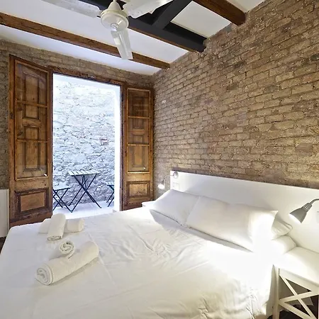 Happy People Ramblas Harbour Appartement *