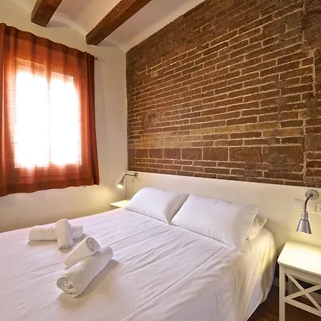 Happy People Ramblas Harbour Apartment *