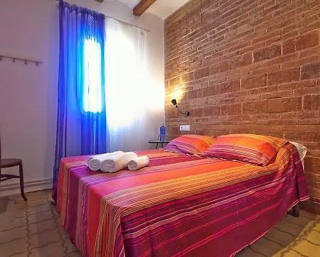 Happy People Ramblas Harbour Apartament *