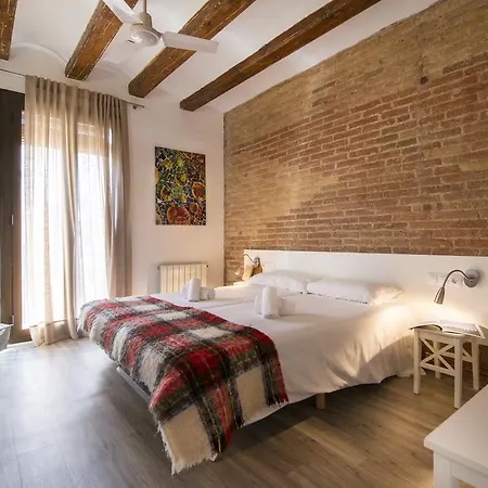 Happy People Ramblas Harbour Apartman Barcelona