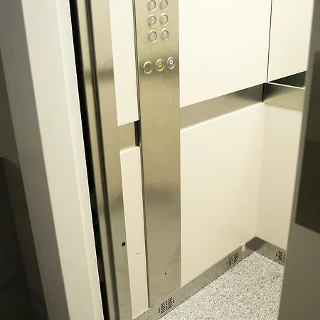 幸福人生兰布拉海港公寓酒店